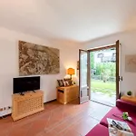 Appartement Charming With Garden In - Happy *