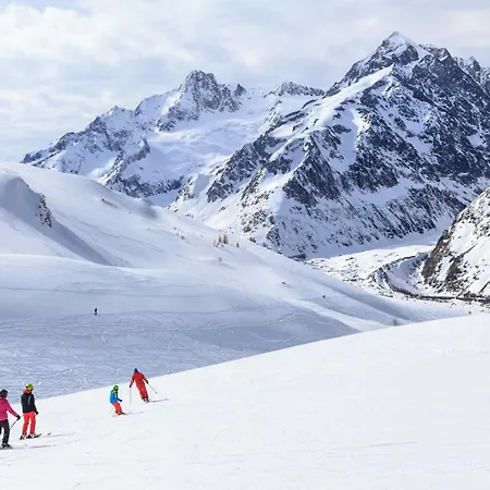 Apartment Flat With Garden In - Happy Courmayeur