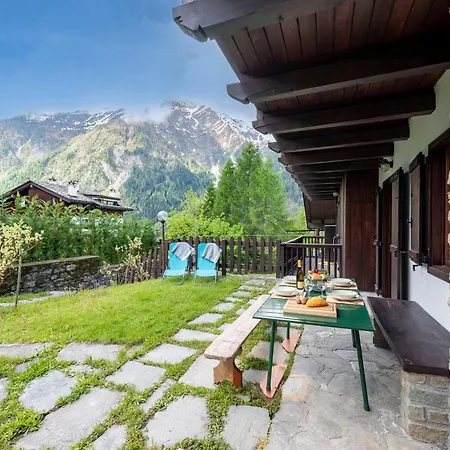 Flat With Garden In - Happy *