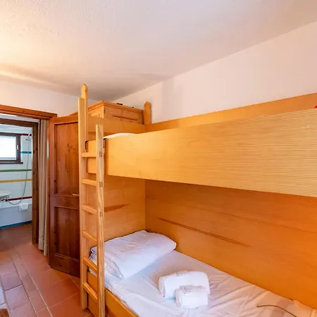 Flat With Garden In - Happy Apartment