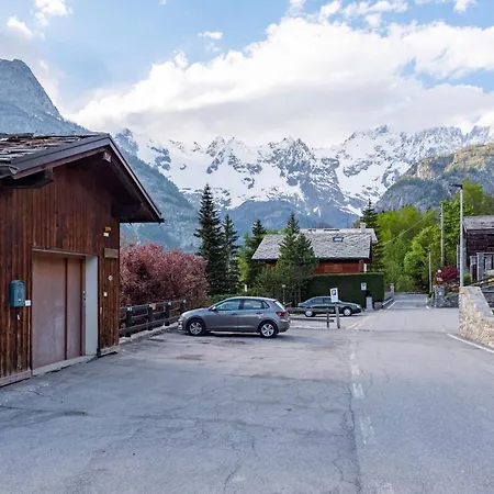 Flat With Garden In - Happy 公寓 *