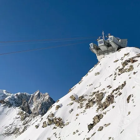 Flat With Garden In - Happy 库马约尔