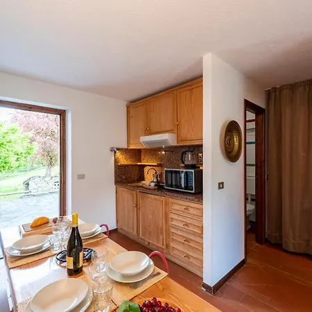 Charming With Garden In - Happy Courmayeur