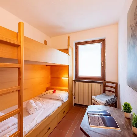 Charming With Garden In - Happy Apartment