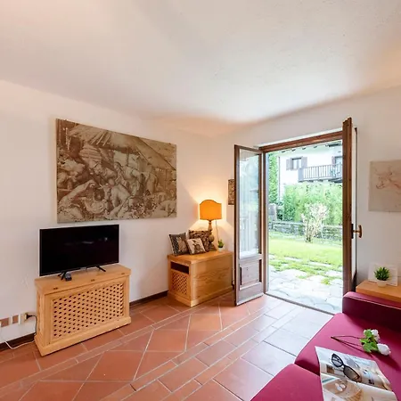 Apartment Charming With Garden In - Happy *