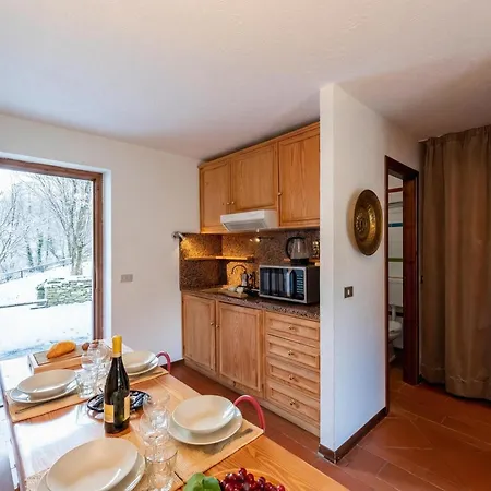 Appartement Charming With Garden In - Happy