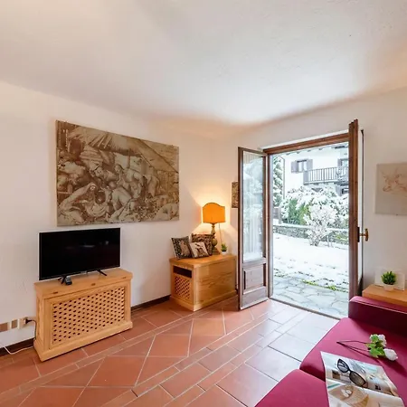Charming With Garden In - Happy Courmayeur